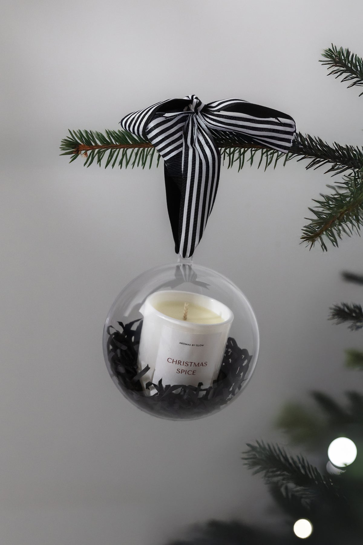 PETITE LUXE BAUBLE